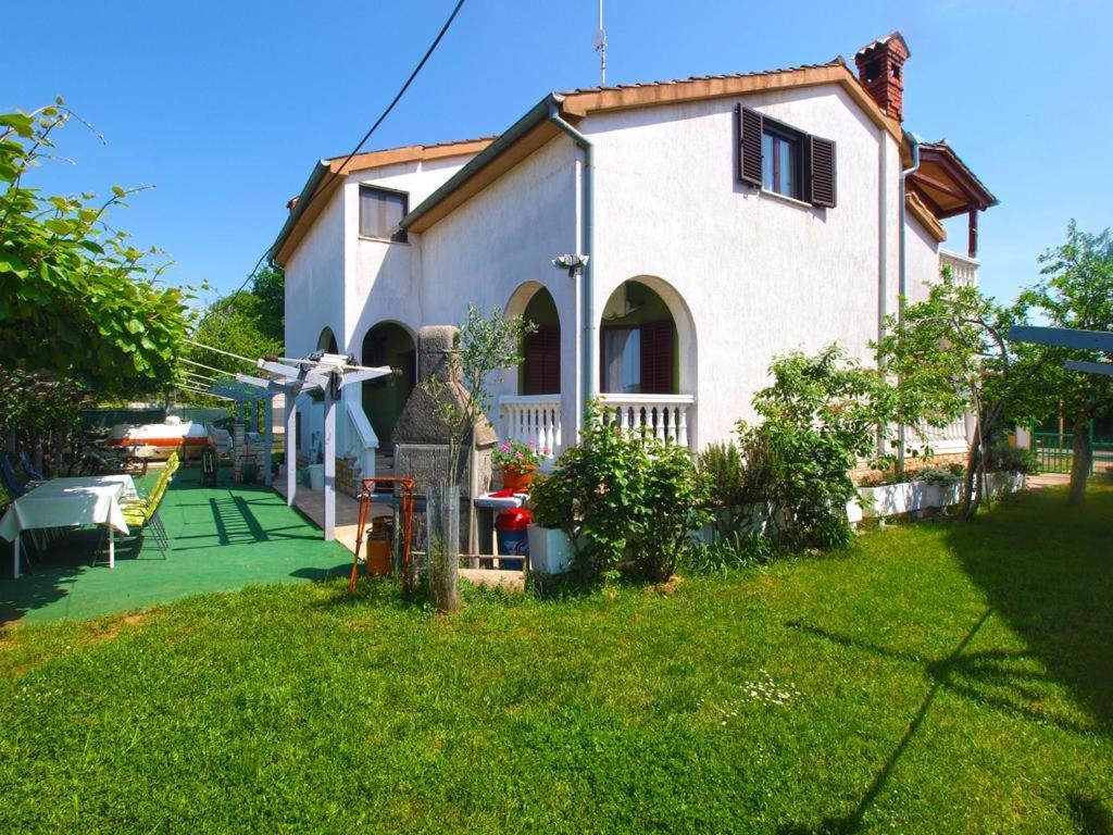 Apartment Tigo - 2 Bedrooms, 2 Bathrooms, Terrace And Big Garden Fažana Extérieur photo