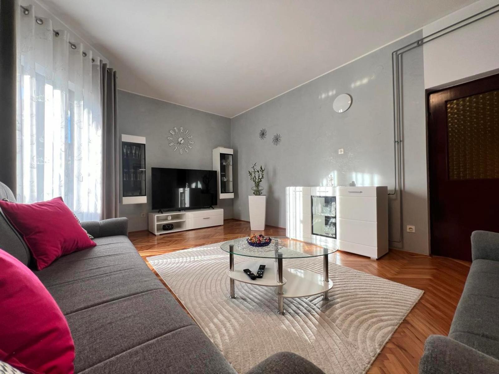 Apartment Tigo - 2 Bedrooms, 2 Bathrooms, Terrace And Big Garden Fažana Extérieur photo
